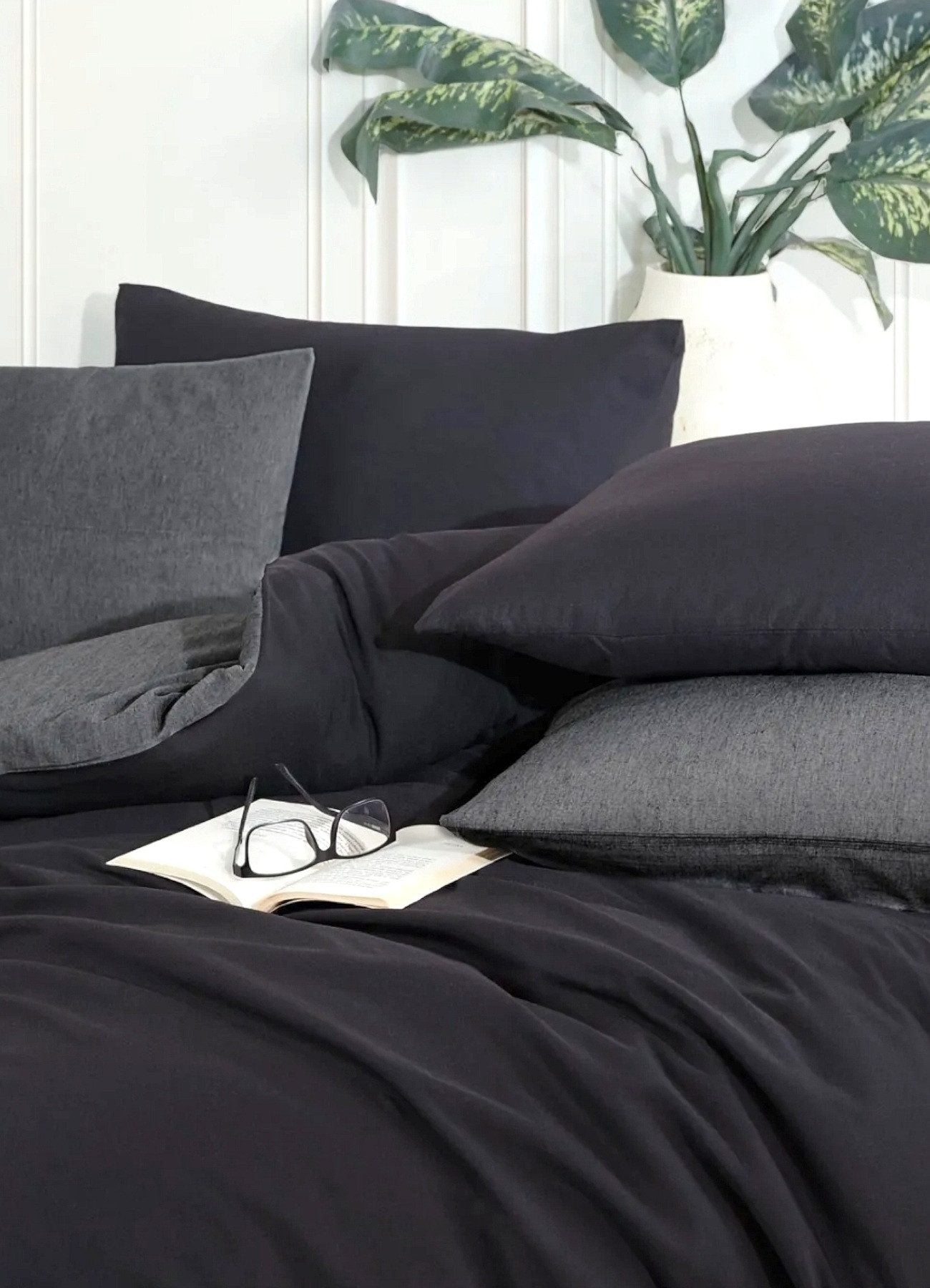 Bettwäsche Set 4-teilig Baumwolle mit Spannbettlacken - Bettbezug (200x220 cm) Einheitsgröße anthrazit/schwarz