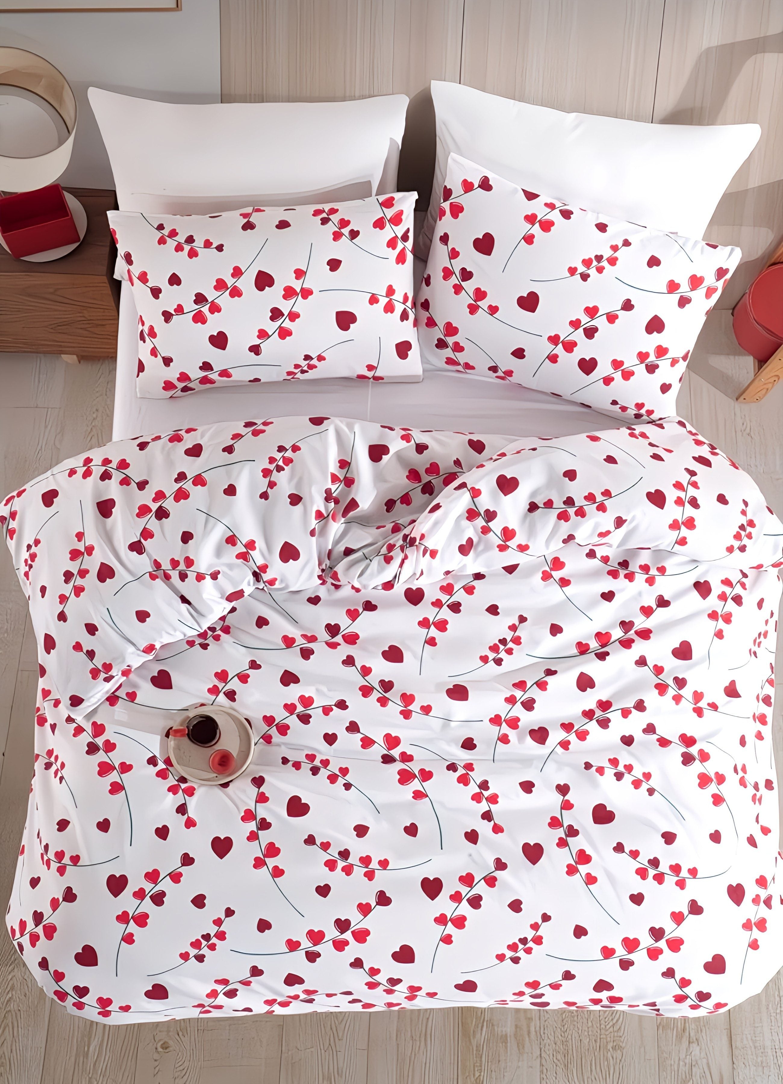 Bettwäsche Set 3-teilig 80% Baumwolle 200x220 cm, florales Muster mit Herzen Einheitsgröße weiß