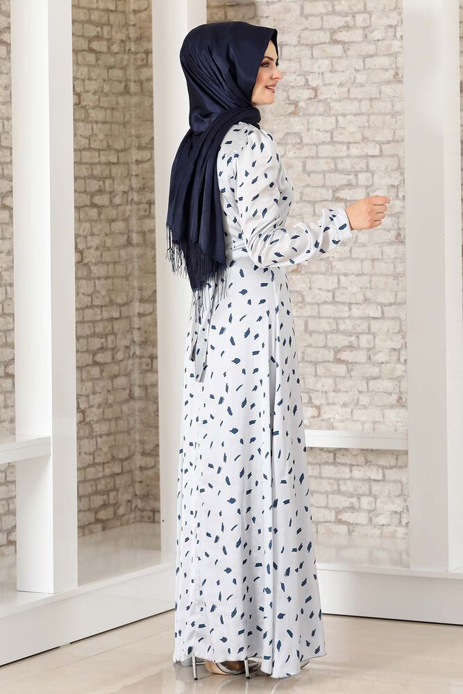 Satinkleid Abendleid gemustert Hijab Mode Modest Fashion Abaya Stil