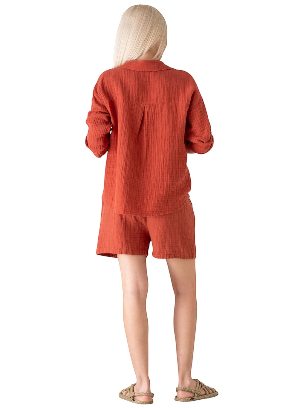 ModaVitrini Damen Musselin-Bluse in Ziegelrot, 100% Baumwolle, Oversize-Schnitt, mit Kokosknopf-Detail