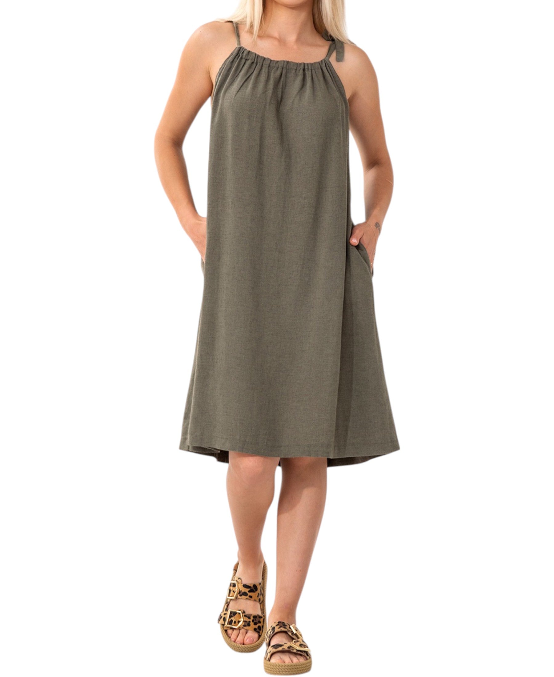 Sommerkleid aus Leinenmix mit Bindeträgern – luftiges Strandkleid mit Taschen